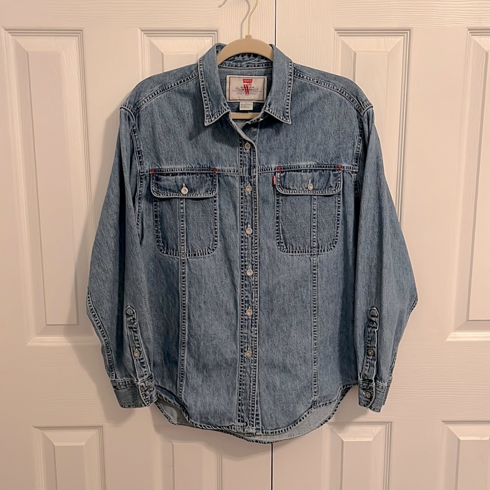 Vintage Levi’s Stonewash Women’s Denim Shirt L